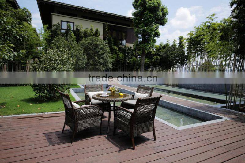Wholesale Excellent Waterproof Garden Outdoor Wicker Furniture Table Set