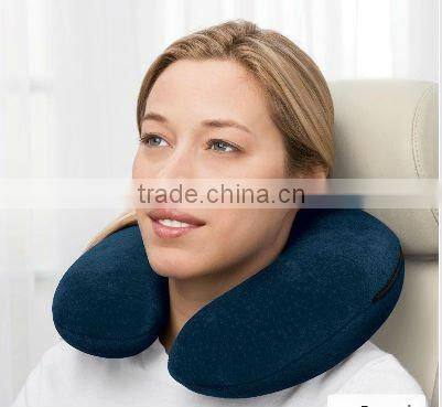 Neck pillow for use in car