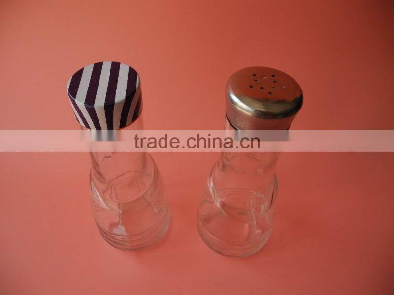 useful kitchen edible oil spice glass bottle with plastic cap spout lid
