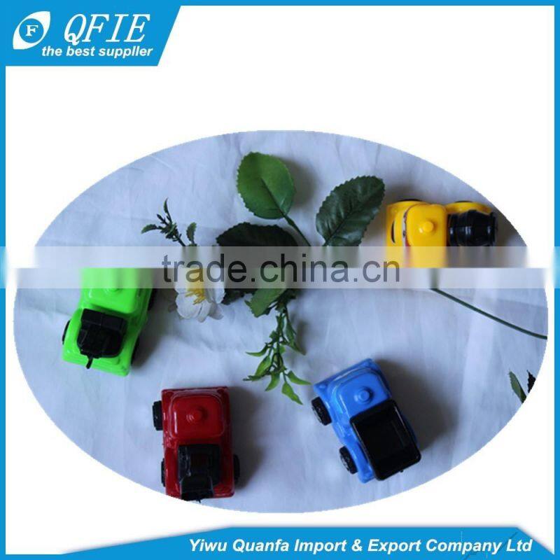 Hot selling cheap mini plastic engineering pull back car toy for gashapon