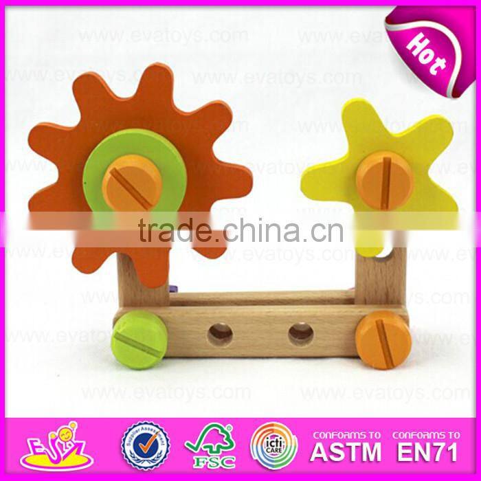 2016 most popular changable screw assemble toy, wooden screw assemble toy W03C013