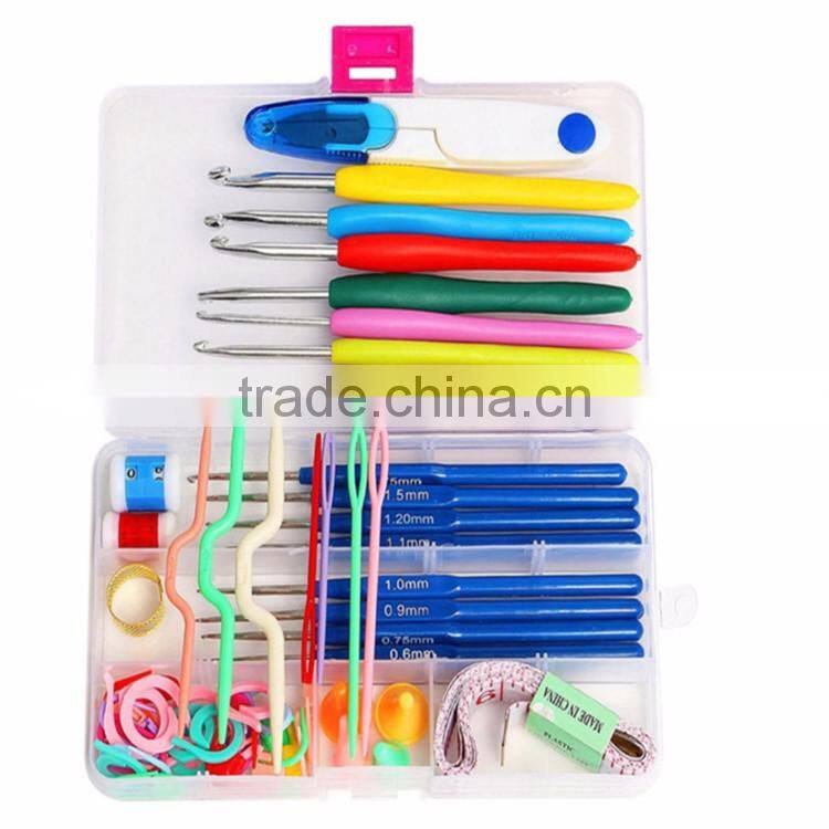 Hot Selling Plastic Crochet Hook Set Include Knitting Yarns,Thimble,Measuring Tape,Handle Knitting Needles Hooks