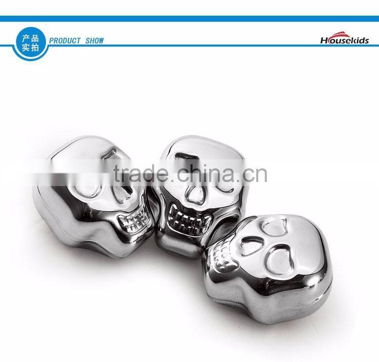 The NEWEST skull shaped Stainless Steel Ice Cube, Whisky Stone