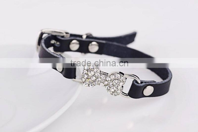 Wholesale diamond bone leather pet collar creative dog collars