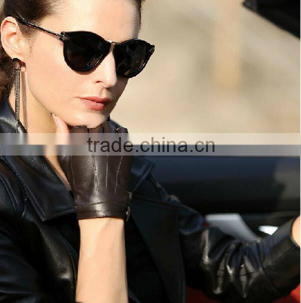 Girls/ladies dress sex red color leather gloves with fingerless