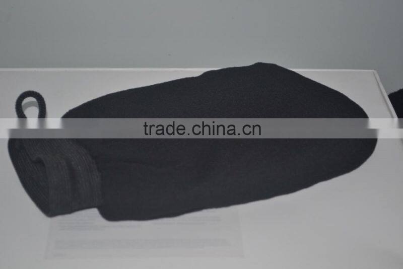 Body sisal exfoliating mitts to clean the dead skin