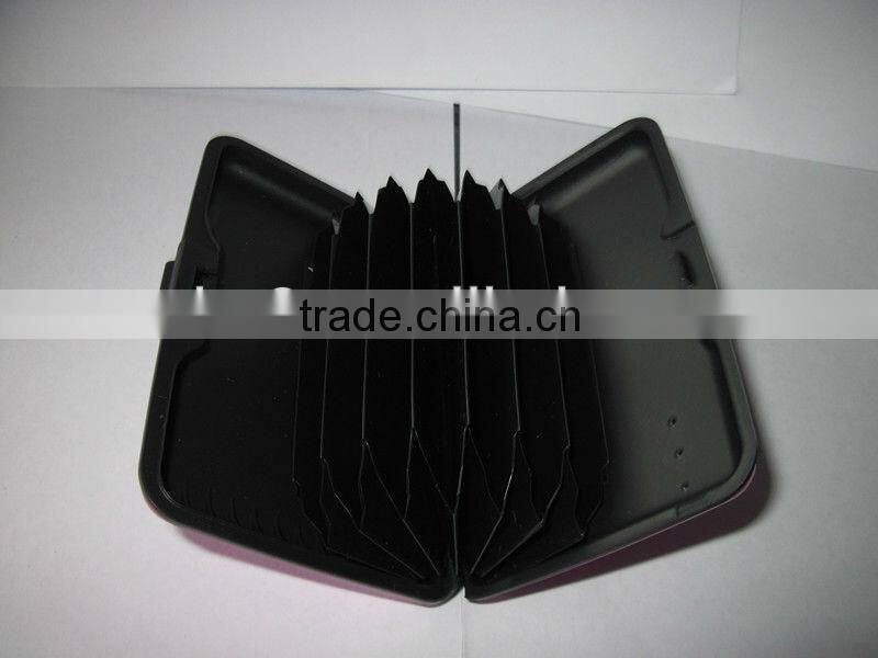 aluminum card holders in pink and blue colors