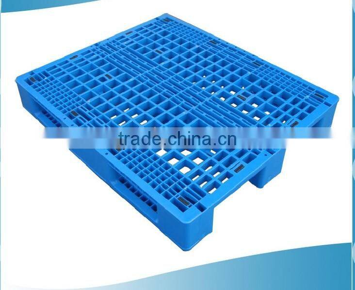 Customize OEM blow molding plastic pallet combined with 8 steel inside single faced plastic pallet