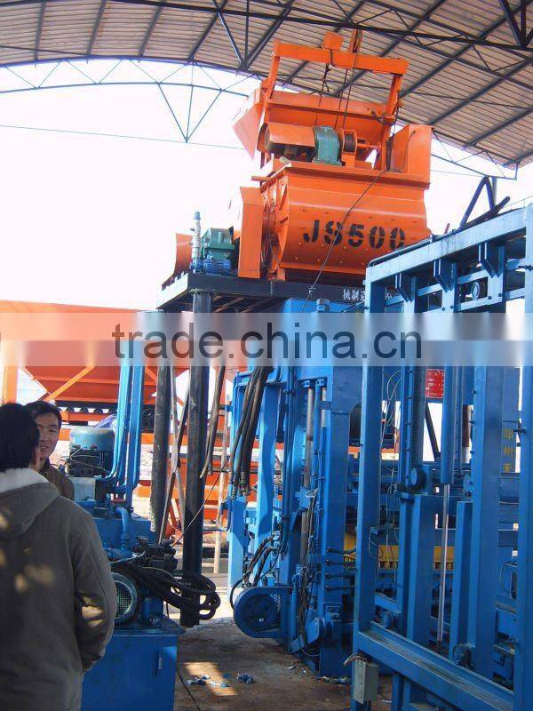 Competitive price QT6-15 paving brick forming machine with long working life