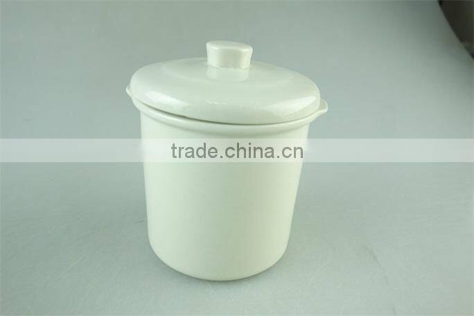 hot sale samll round white ceramic soup tureen with lid , stock cheap ceramic tureen ,3 pcs set with iron part