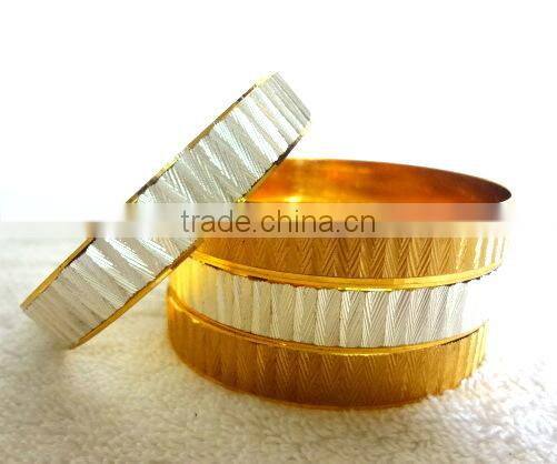 Fancy Metal Bracelet Set