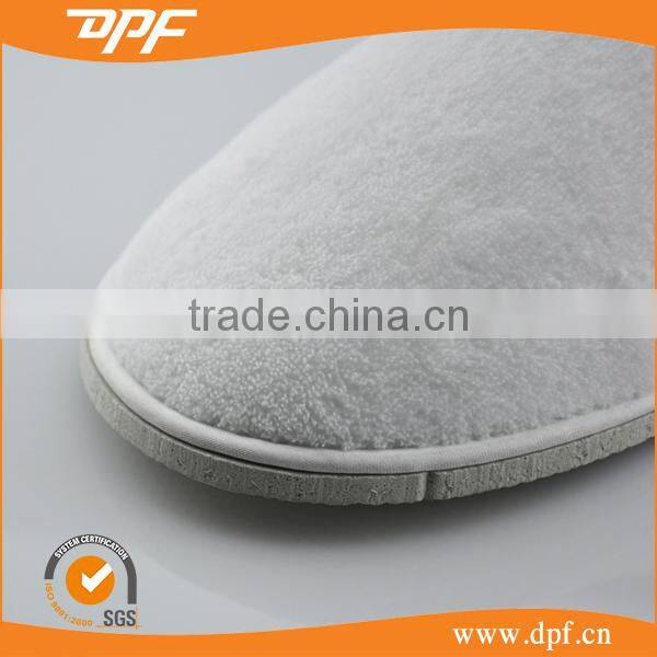 new design super comfortable free size thick hotel slippers