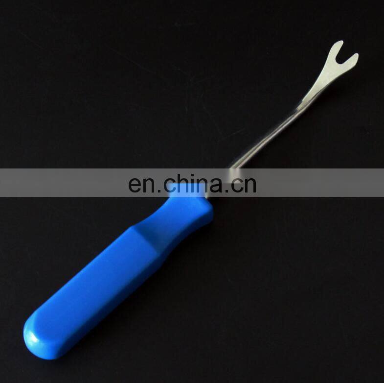 Plastic Fastener Clips Remover