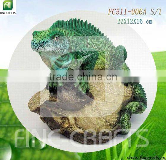 Resin lizard figurine ornament