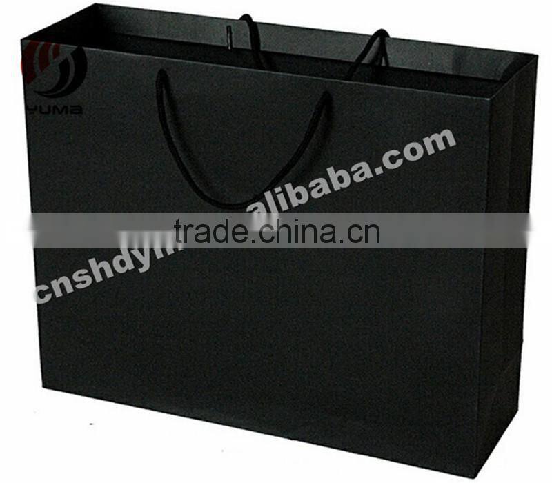 gold round cake board with tab paper bag