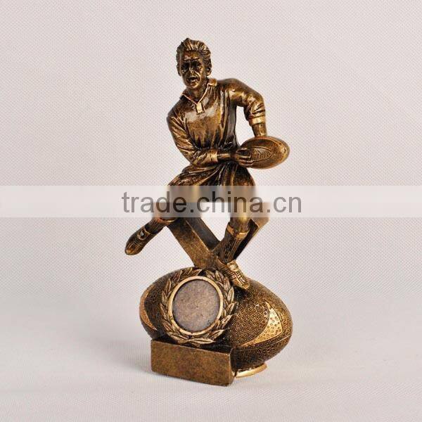 Wholesale rugby resin figure craft