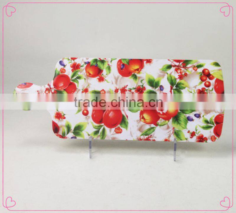 plastic vegetable cutting board