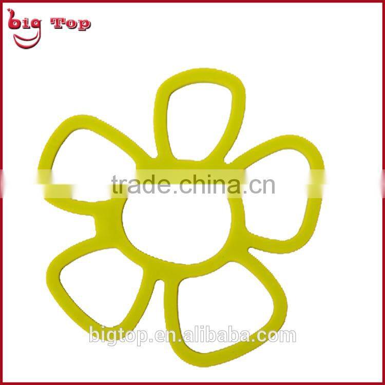 BT0122 Wholesale Flower Shape Silicone Table Mat Insulating Pat Cup Mat Kitchen Utensil