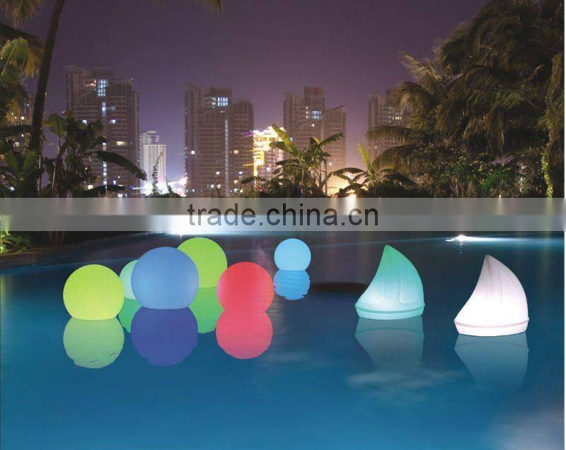 Oval illuminated LED swimming pool light
