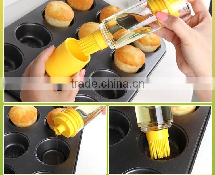 hightwo-way using high quality vinegar bottles soy sauce plastic bottle ,kitchen oil bottle ,Grill brush