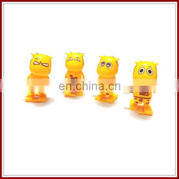 Lovely cartoon toys wind up cow toy