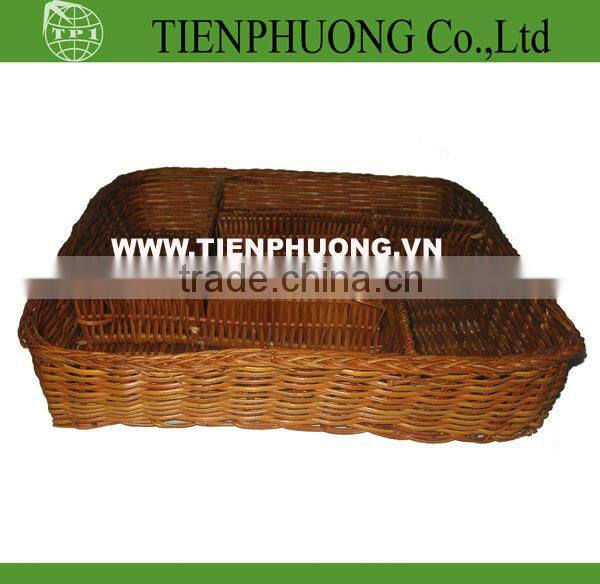 wicker divide basket
