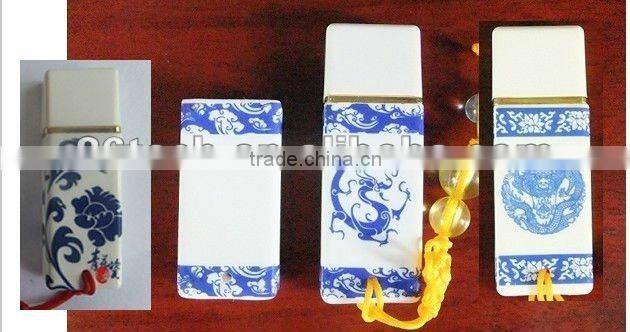 32 GB ceramics USB flash disk