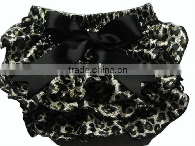 fashionable colorful heart print ruffled fancy girl baby bloomers