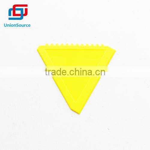 Cheap plastic ice scraper