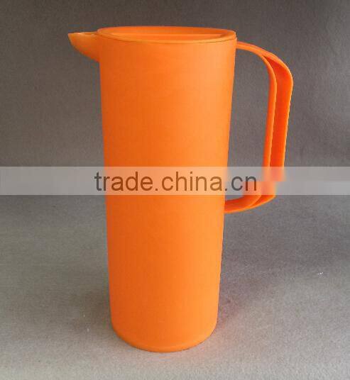 1.5L plastic Serving jug Water jug Water pitcher (Orange 151C) in display box packing #TG1009EG