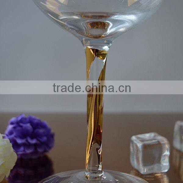 High Capacity Transparent Stemmed Wine Glass