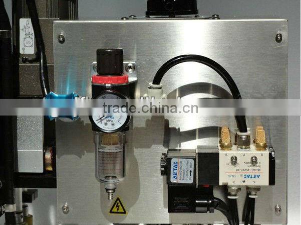 Semi automatic bottle capping machine for various shapes lids