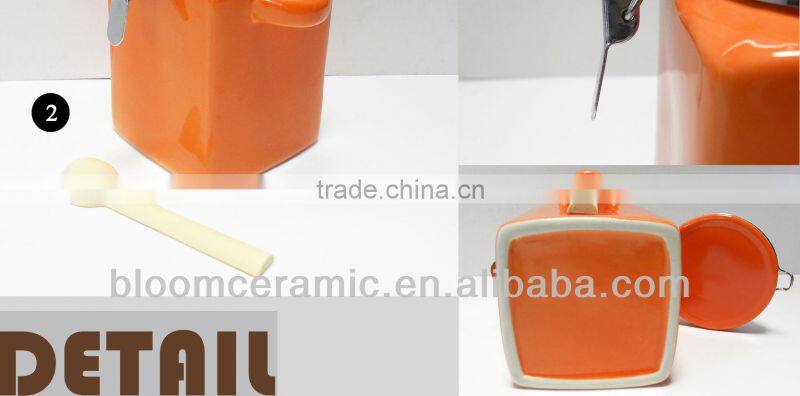 Ceramic sealed cookie jar