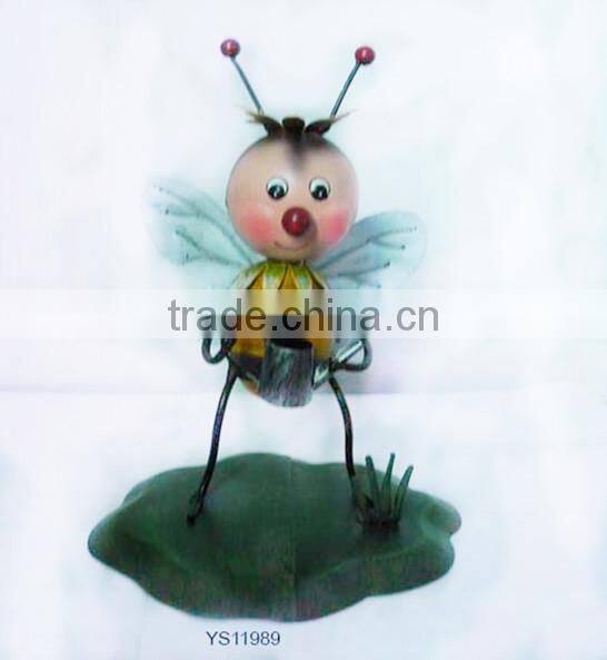YS11989 cute metal bee gardening handing water can with size 9X6.5X15.5"