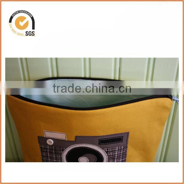 Vintage Camera Applique Zipper Pouch/Makeup Bag: Yellow Canvas with Colorful Stripe Fabric By Chiqun Dongguan CQ-H01095