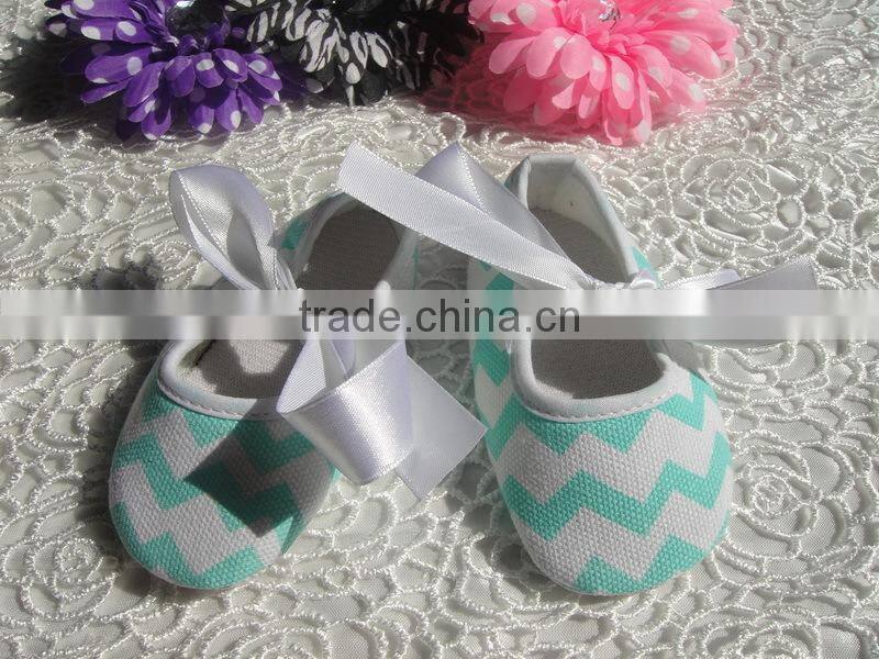 MOQ 1pair wholesale shoes happy baby shoes newborn baby shoes in bulk