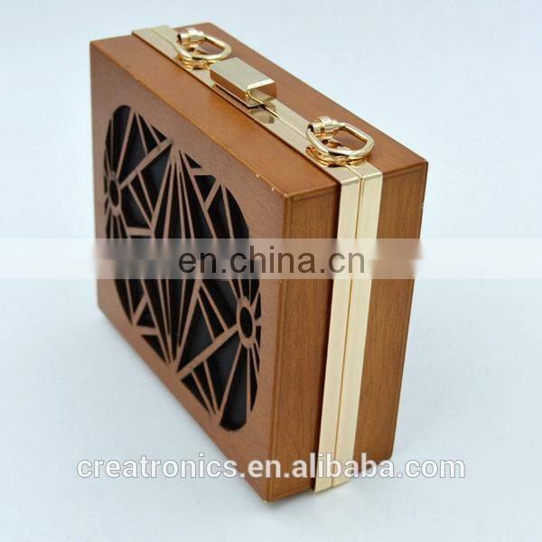 CR Factory OEM acceptable engraving patterns hollowed-out design metal frame long chain rectangled shaped wooden box clutch bag