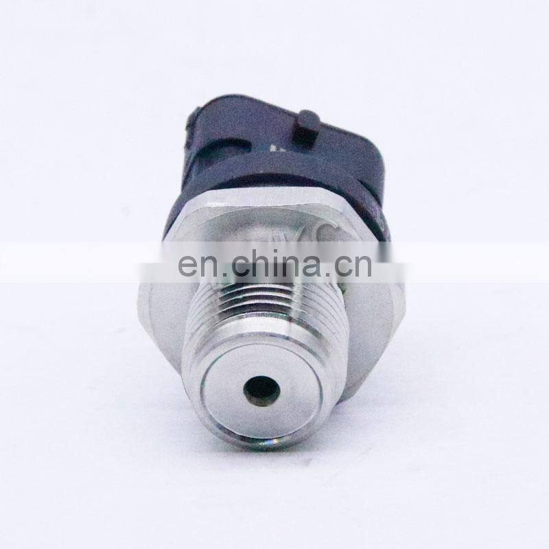 ERIKC 0281002930 51274210233 common rail sensor V837079434 504333094 rail pressure sensor 21946209 55223142 for Bosh