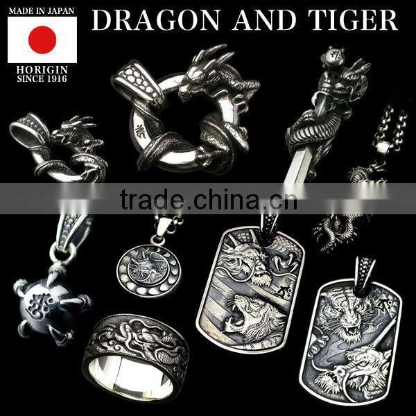 Handmade and Original evil eye bracelet Gold and Silver with Stylish made in Japan