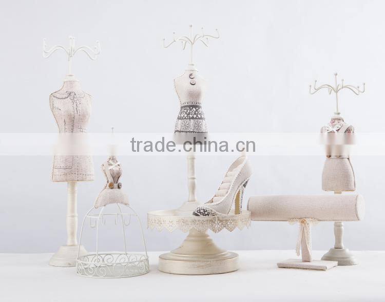 Custom New Design Luxury Resin Mannequin Body Jewelry Holder Display for Necklace Pendant S1319