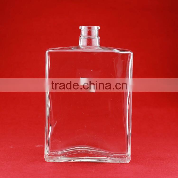 Cheapest water bottle square liquor bottle glass carboy