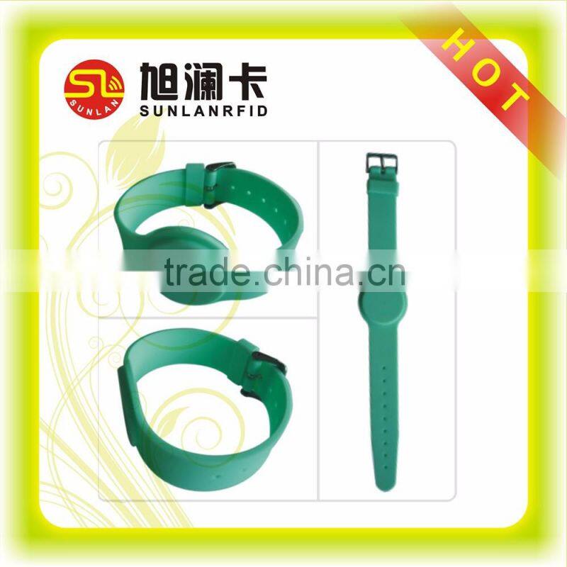 Waterproof Soft PVC RFID Wristband With Tk4100 Chip