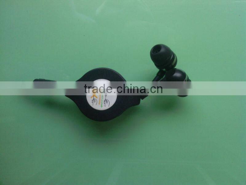Retract retractable mobile earphone customized logo competitive price