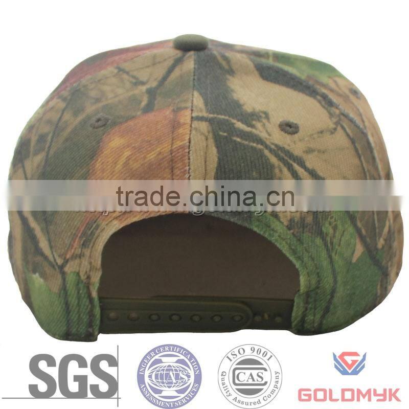 Hunting camo cap in flat brim style with embroidery logo