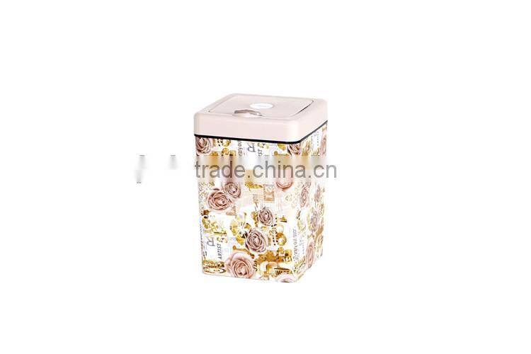 European Style Plastic Trash Can Bucket Square With Lid Trash Bin 13L