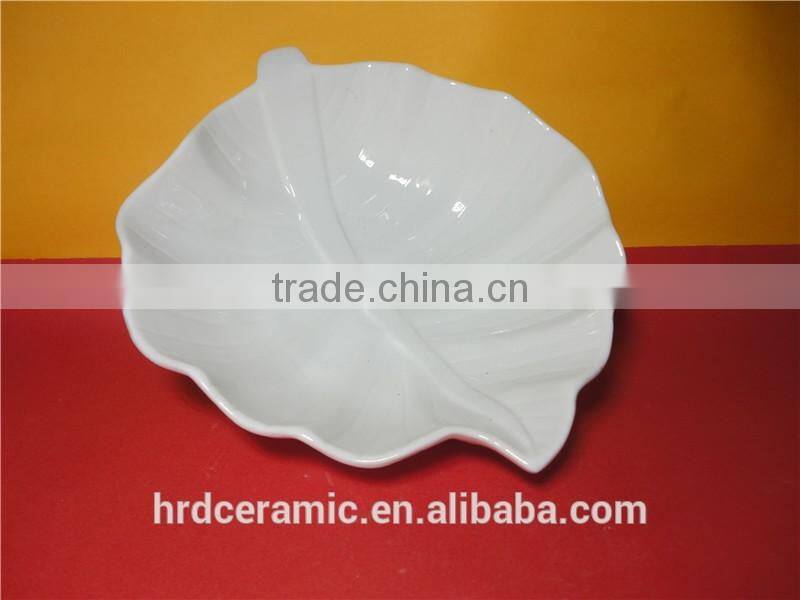 High quality star hotel white ceramic large sized leaf shaped fruit dish