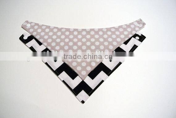 Grey and white polka dot baby bibs factory wholesale baby chevron cotton infant bibs