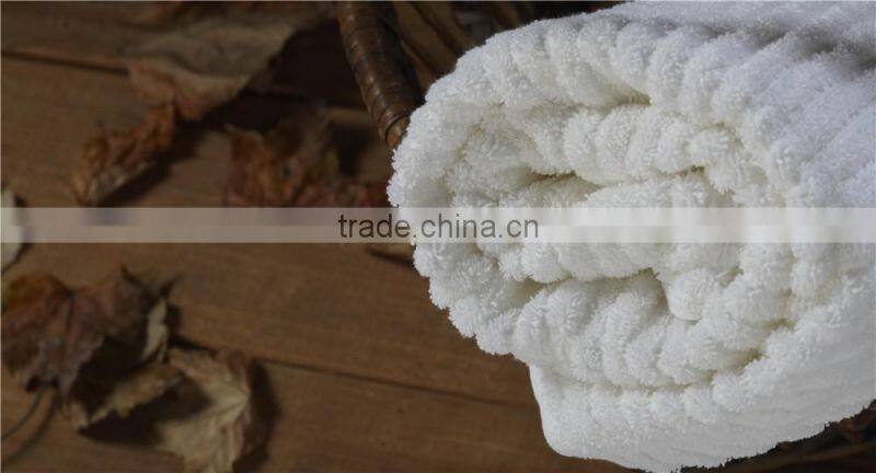 Superior 100% Cotton Piano Key Jacquard Terry Bath Towel
