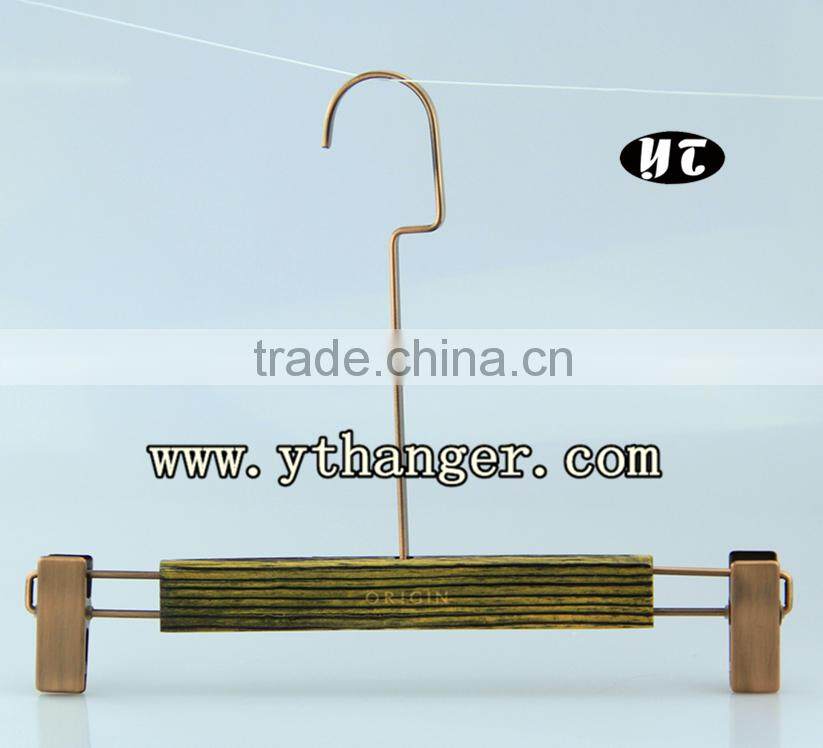 Flat Lacquer Wooden Hanger with Slip Hook