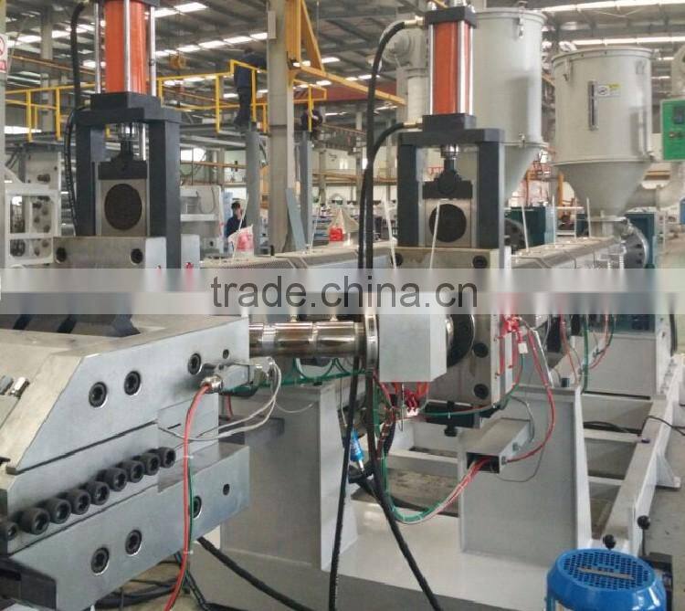 Hot-sale and energy saving PVC floor sheet production line
